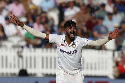 Warwickshire sign pacer Mohammed Siraj for the last three matches of County Championship | Warwickshire sign pacer Mohammed Siraj for the last three matches of County Championship