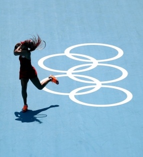 Tennis: Naomi, Barbora breeze into third round at Olympics | Tennis: Naomi, Barbora breeze into third round at Olympics