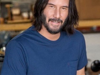 Keanu Reeves performs with Dogstar Band in first public show in more than 20 years | Keanu Reeves performs with Dogstar Band in first public show in more than 20 years