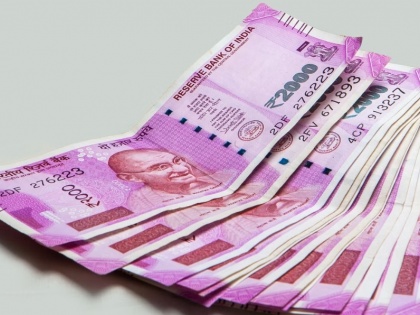 'Manifestly arbitrary and irrational': Plea in SC challenges HC order on exchange of Rs 2,000 banknotes | 'Manifestly arbitrary and irrational': Plea in SC challenges HC order on exchange of Rs 2,000 banknotes