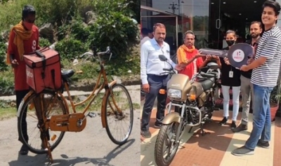 18-year-old boy gifts bike to a teacher-turned-delivery boy | 18-year-old boy gifts bike to a teacher-turned-delivery boy 18-year-old boy gifts bike to a teacher-turned-delivery boy | 18-year-old boy gifts bike to a teacher-turned-delivery boy