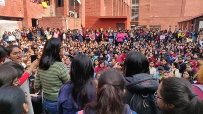 Unhappy by admin's response, Gargi protest to enter day 5 | Unhappy by admin's response, Gargi protest to enter day 5 Unhappy by admin's response, Gargi protest to enter day 5 | Unhappy by admin's response, Gargi protest to enter day 5