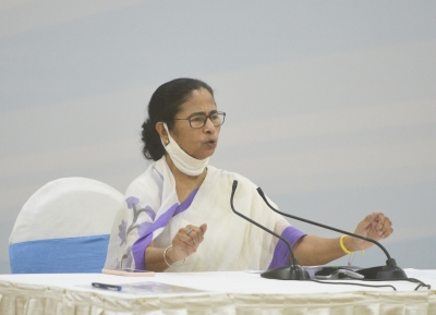 BSF letting people into the state: Mamata | BSF letting people into the state: Mamata