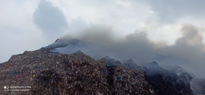Fire at Bandhwari landfill site raises concerns; no casualties reported | Fire at Bandhwari landfill site raises concerns; no casualties reported