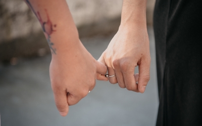 Bride elopes with boyfriend from beauty parlour, groom returns home | Bride elopes with boyfriend from beauty parlour, groom returns home Bride elopes with boyfriend from beauty parlour, groom returns home | Bride elopes with boyfriend from beauty parlour, groom returns home