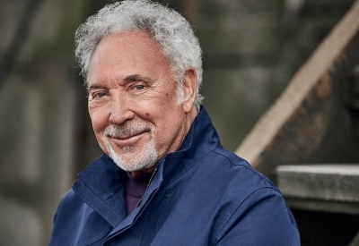Tom Jones promises to perform live till he's 100 years old | Tom Jones promises to perform live till he's 100 years old