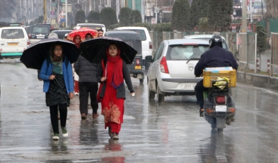 Partly cloudy sky, rain & thunderstorms likely in J&K | Partly cloudy sky, rain & thunderstorms likely in J&K