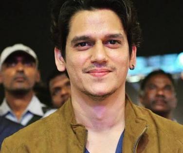 Actor Vijay Varma returns home to celebrate Diwali with family | Actor Vijay Varma returns home to celebrate Diwali with family Actor Vijay Varma returns home to celebrate Diwali with family | Actor Vijay Varma returns home to celebrate Diwali with family