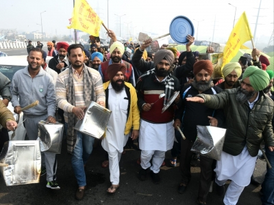 Listen to our 'Mann ki Baat' too, farmers tell Modi | Listen to our 'Mann ki Baat' too, farmers tell Modi