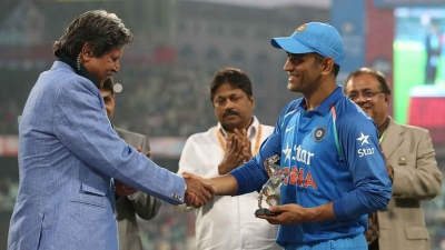 As his fan, would love to see Dhoni play in T20 WC: Kapil | As his fan, would love to see Dhoni play in T20 WC: Kapil