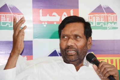 Domestic production of edible oils inadequate: Paswan | Domestic production of edible oils inadequate: Paswan