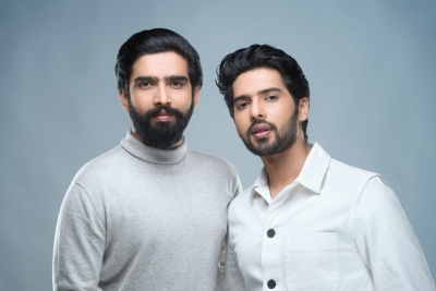 Armaan, Amaal Malik join hands with father Daboo for new single | Armaan, Amaal Malik join hands with father Daboo for new single