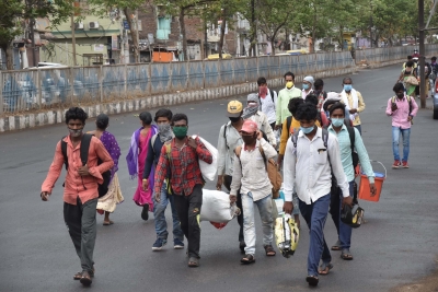 Migrant labourers helped improve per capita income of Bihar | Migrant labourers helped improve per capita income of Bihar Migrant labourers helped improve per capita income of Bihar | Migrant labourers helped improve per capita income of Bihar