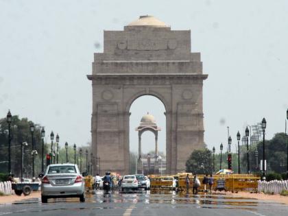 Delhi records min temp of 26.6 degrees, light rain predicted | Delhi records min temp of 26.6 degrees, light rain predicted