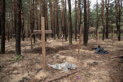 Bodies exhumed from forest graves in Ukraine's Izyum | Bodies exhumed from forest graves in Ukraine's Izyum Bodies exhumed from forest graves in Ukraine's Izyum | Bodies exhumed from forest graves in Ukraine's Izyum