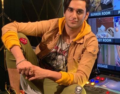 Bigg Boss 14: Vikas Gupta thrown out of the house? | Bigg Boss 14: Vikas Gupta thrown out of the house? Bigg Boss 14: Vikas Gupta thrown out of the house? | Bigg Boss 14: Vikas Gupta thrown out of the house?