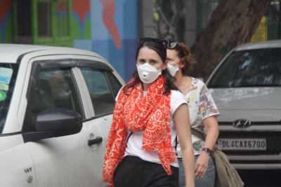 COVID-19 scare jacks up prices of masks, sanitizers | COVID-19 scare jacks up prices of masks, sanitizers COVID-19 scare jacks up prices of masks, sanitizers | COVID-19 scare jacks up prices of masks, sanitizers