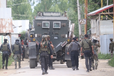 LeT terror module busted in J&K, six arrested | LeT terror module busted in J&K, six arrested LeT terror module busted in J&K, six arrested | LeT terror module busted in J&K, six arrested
