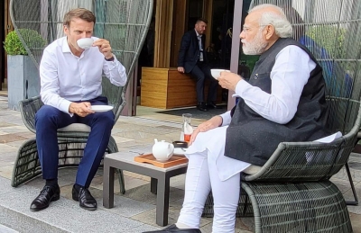 PM Modi, French President Macron's 'chai pe charcha' at G7 sidelines | PM Modi, French President Macron's 'chai pe charcha' at G7 sidelines