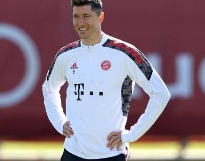 Bundesliga: Obscure poker game around Lewandowski continues | Bundesliga: Obscure poker game around Lewandowski continues