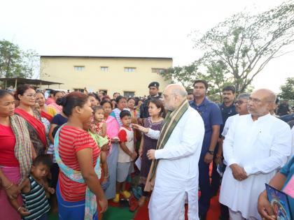 Manipur CM urges people not to block roads, return looted arms | Manipur CM urges people not to block roads, return looted arms Manipur CM urges people not to block roads, return looted arms | Manipur CM urges people not to block roads, return looted arms