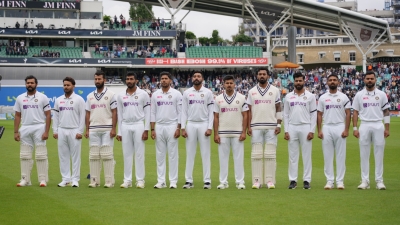 4th Test: Indian players wear black armbands in Paranjape's honour | 4th Test: Indian players wear black armbands in Paranjape's honour