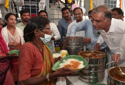 Telangana launches Rs 5 meal scheme for patients' attendants | Telangana launches Rs 5 meal scheme for patients' attendants