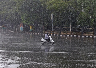 IMD issues red alert in coastal K'taka for next 2 days | IMD issues red alert in coastal K'taka for next 2 days