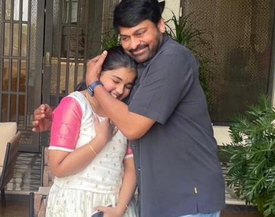 Chiranjeevi impressed by young singer's talent on Telugu Indian Idol 2 | Chiranjeevi impressed by young singer's talent on Telugu Indian Idol 2 Chiranjeevi impressed by young singer's talent on Telugu Indian Idol 2 | Chiranjeevi impressed by young singer's talent on Telugu Indian Idol 2