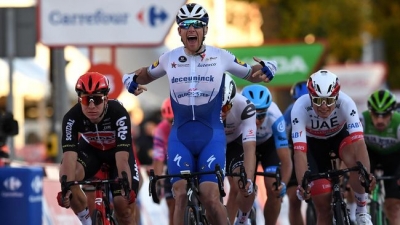 La Vuelta: Sam Bennett loses stage win to Pascal Ackermann | La Vuelta: Sam Bennett loses stage win to Pascal Ackermann