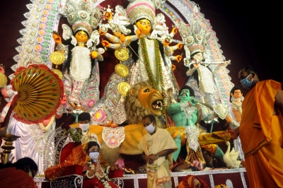 Vaccination is must for all involved in Durga Puja in Bengal | Vaccination is must for all involved in Durga Puja in Bengal
