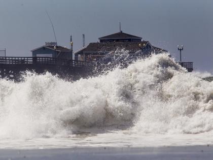US: Hurricane Lee forecast to remain 'powerful' into next week | US: Hurricane Lee forecast to remain 'powerful' into next week