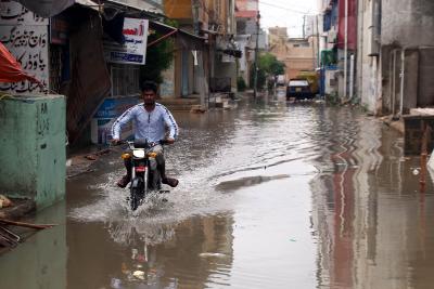 18 dead in Pakistan after heavy rain, thunderstorms | 18 dead in Pakistan after heavy rain, thunderstorms