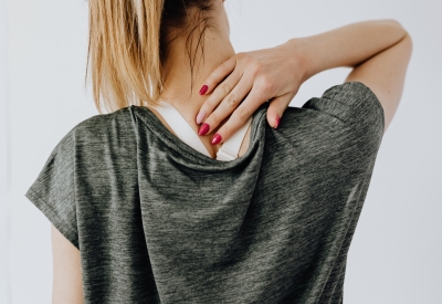 Get your posture right when you use mobiles, or suffer back, neck pain | Get your posture right when you use mobiles, or suffer back, neck pain