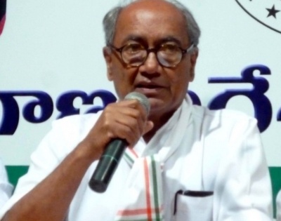 I pray for the safety of Scindia in BJP: Digvijaya | I pray for the safety of Scindia in BJP: Digvijaya
