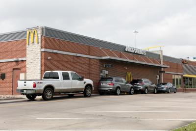 12 Aus McDonald's shut after delivery driver tests COVID-19 positive | 12 Aus McDonald's shut after delivery driver tests COVID-19 positive