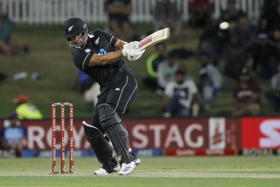 Colin de Grandhomme ruled out of Pakistan Tests | Colin de Grandhomme ruled out of Pakistan Tests