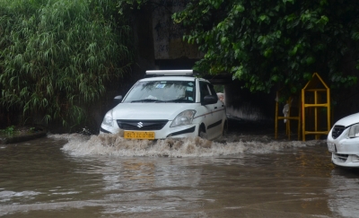 Heavy rains lash Delhi, low-lying areas waterlogged | Heavy rains lash Delhi, low-lying areas waterlogged