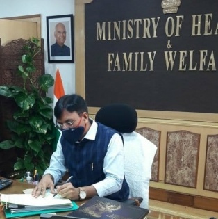 No dearth of vaccine, Health Minister Mandaviya tells Rahul | No dearth of vaccine, Health Minister Mandaviya tells Rahul