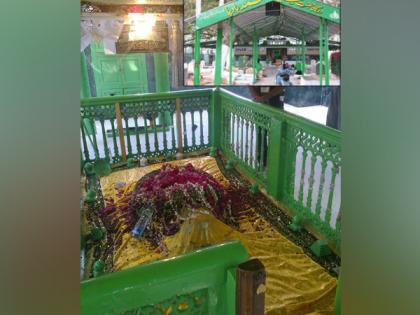500-year-old Sufi shrine in Hyderabad serving as symbol of religious harmony | 500-year-old Sufi shrine in Hyderabad serving as symbol of religious harmony