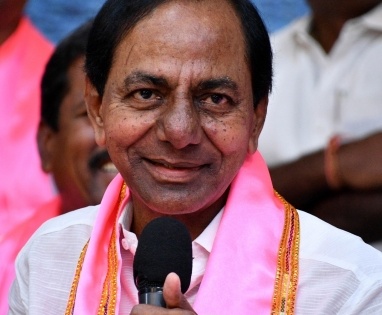 KCR wants 15 special teams to prevent breach of lakes in Hyderabad | KCR wants 15 special teams to prevent breach of lakes in Hyderabad