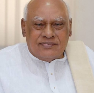 Former Andhra CM K. Rosaiah is no more | Former Andhra CM K. Rosaiah is no more