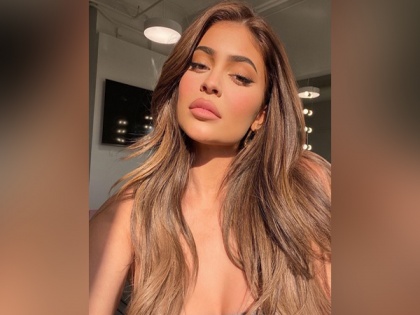 Kylie Jenner faces backlash for asking fans to donate to injured makeup artist's GoFundMe | Kylie Jenner faces backlash for asking fans to donate to injured makeup artist's GoFundMe