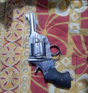 UP STF busts illegal firearm unit in Aligarh | UP STF busts illegal firearm unit in Aligarh