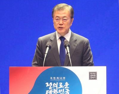 Time for full-scale push to revitalize economy : Moon | Time for full-scale push to revitalize economy : Moon