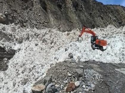 Badrinath highway reopens after 60 hours | Badrinath highway reopens after 60 hours