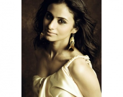 Rasika Dugal posts a throwback picture of her first photoshoot | Rasika Dugal posts a throwback picture of her first photoshoot