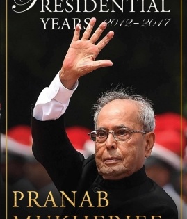 Modi earned and achieved his success: Pranab Mukherjee in memoir | Modi earned and achieved his success: Pranab Mukherjee in memoir