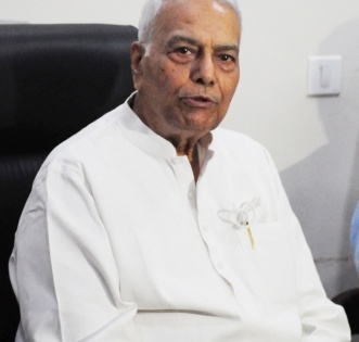Prez poll: Sinha to file nomination on Monday but fissures appear in Oppn | Prez poll: Sinha to file nomination on Monday but fissures appear in Oppn
