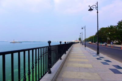 KTR likes idea of Sunday traffic curbs on Tank Bund | KTR likes idea of Sunday traffic curbs on Tank Bund KTR likes idea of Sunday traffic curbs on Tank Bund | KTR likes idea of Sunday traffic curbs on Tank Bund